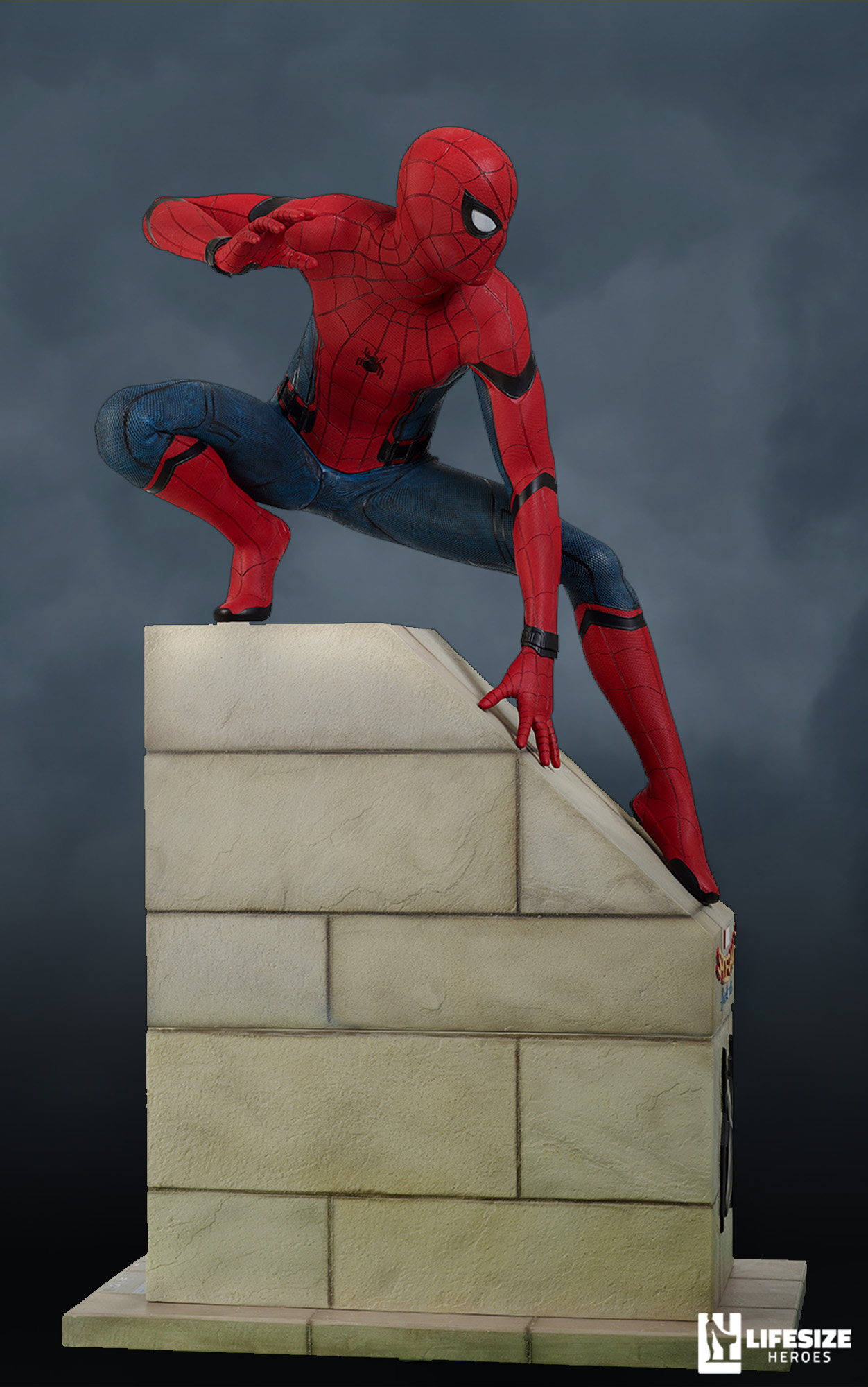 SPIDER-MAN: HOMECOMING - SPIDER-MAN LIFE-SIZE STATUE (SOLD OUT!) –  Section9