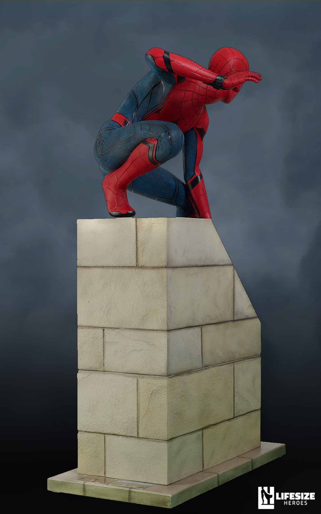 SPIDER-MAN: HOMECOMING - SPIDER-MAN LIFE-SIZE STATUE (SOLD OUT!) –  Section9