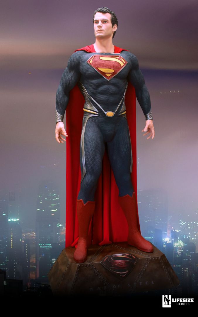 Man of Steel statue shows new Superman costume